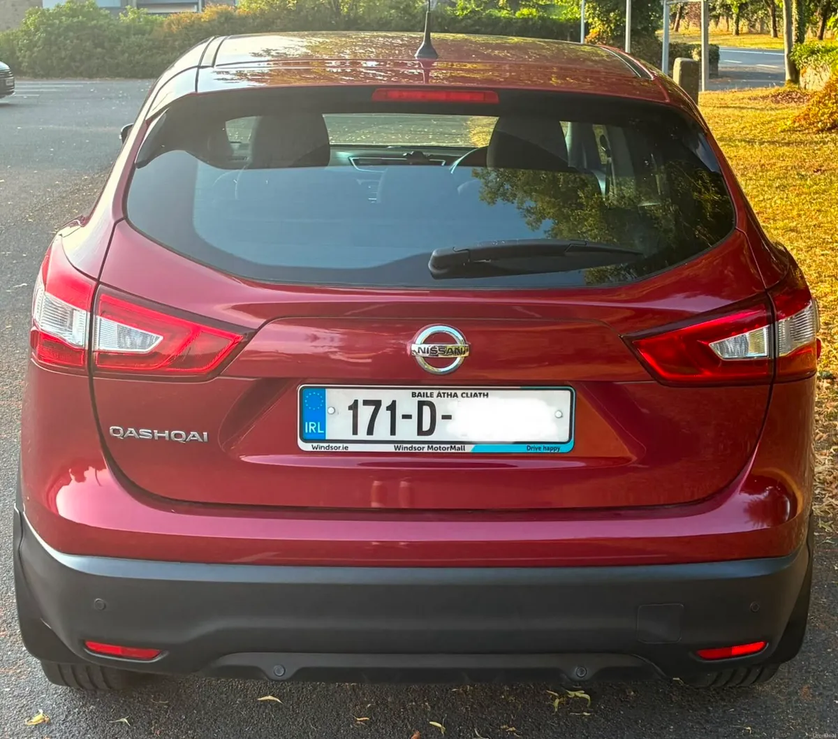 2017 Nissan Qashqai 1.2 Petrol XE – Low Mileage - Image 5