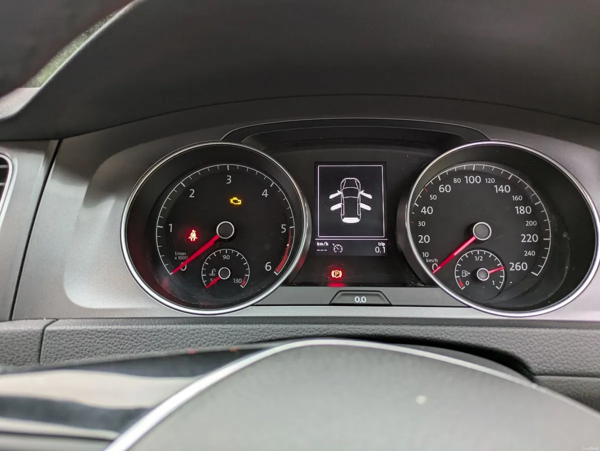 Volkswagen Golf 2015 - Image 2
