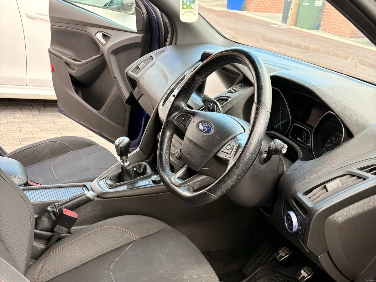 Ford focus st line - Image 6