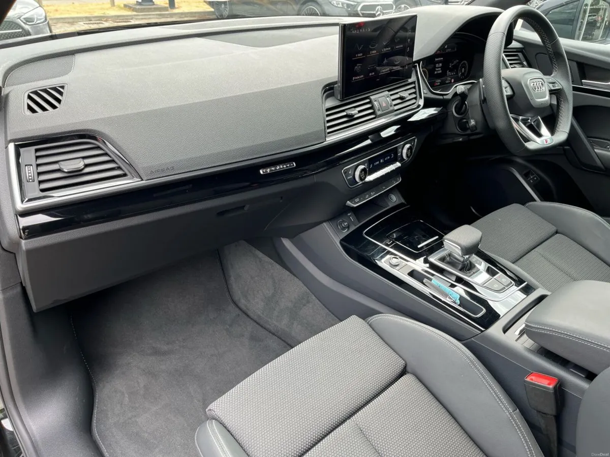Audi Q5 50 TFSI-e S line QTR 299HP - Image 6