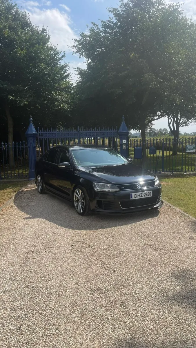 VW JETTA MK6 1.6TDI - Image 1