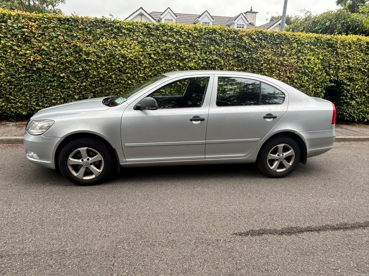 2010 Octavia 1.6TDI, New NCT 09/27! Tax 12/26! - Image 4