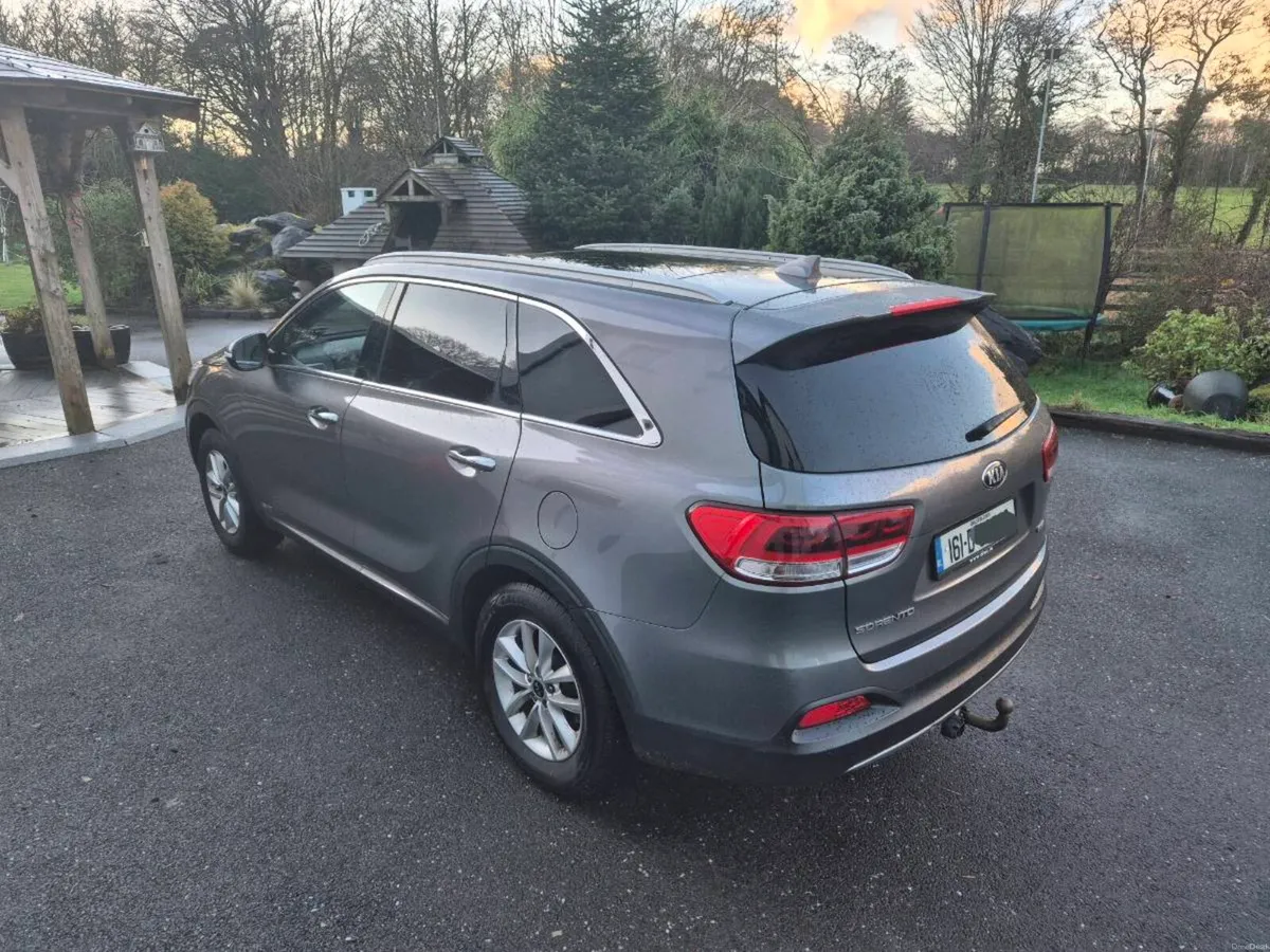 Kia Sorento - Image 3