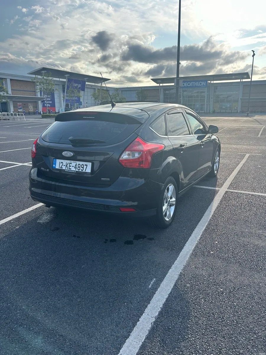 2012 Ford Focus Zetec 113BHP NCT+TAX - Image 4