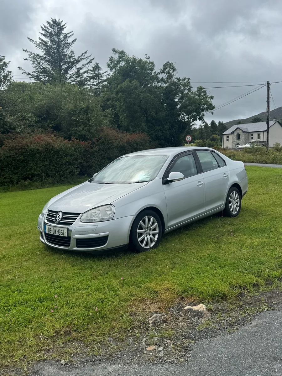 Volkswagen Jetta - Image 2