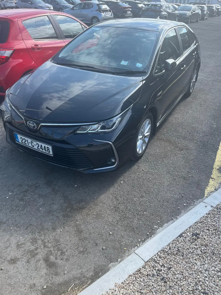 2022 Toyota corolla 1.8 petrol hybrid - Image 2