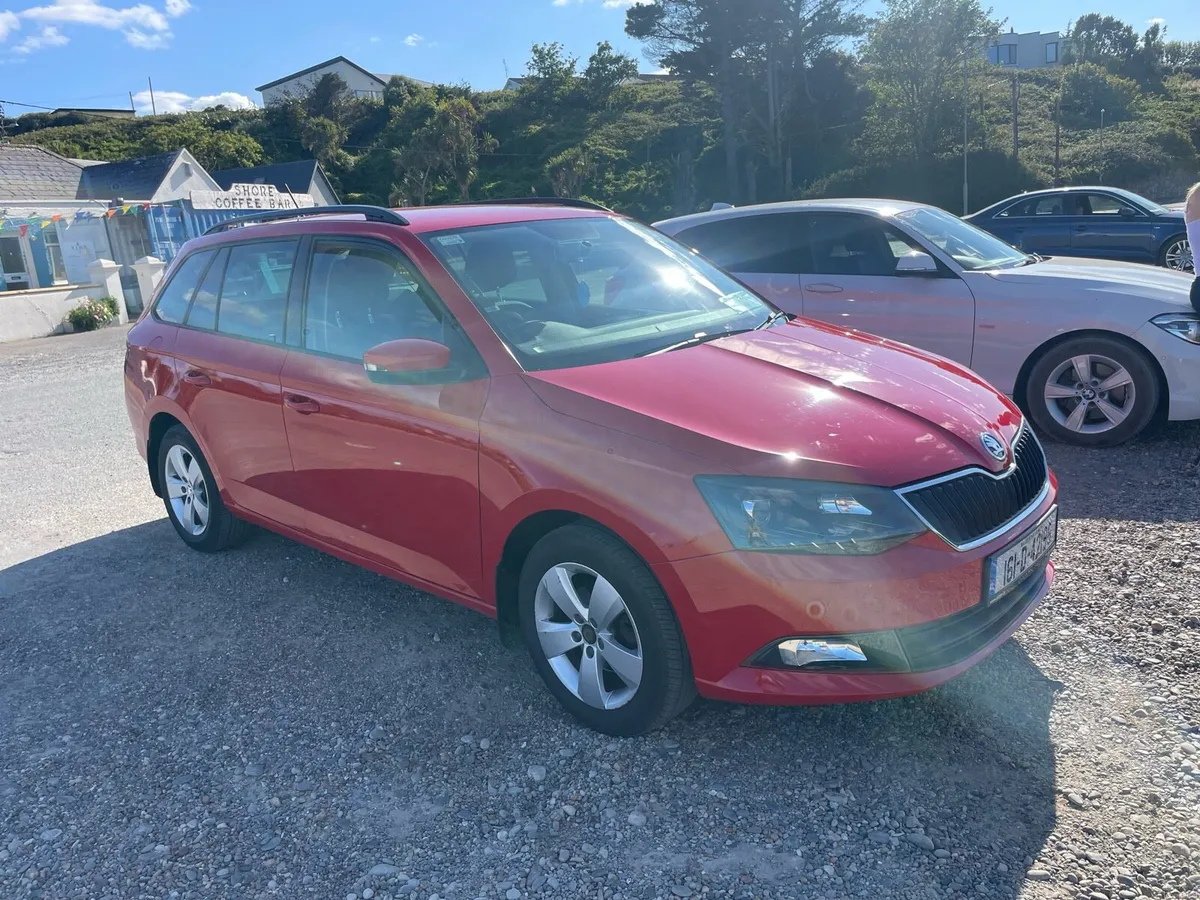 Skoda fabia estate Low mileage - Image 2