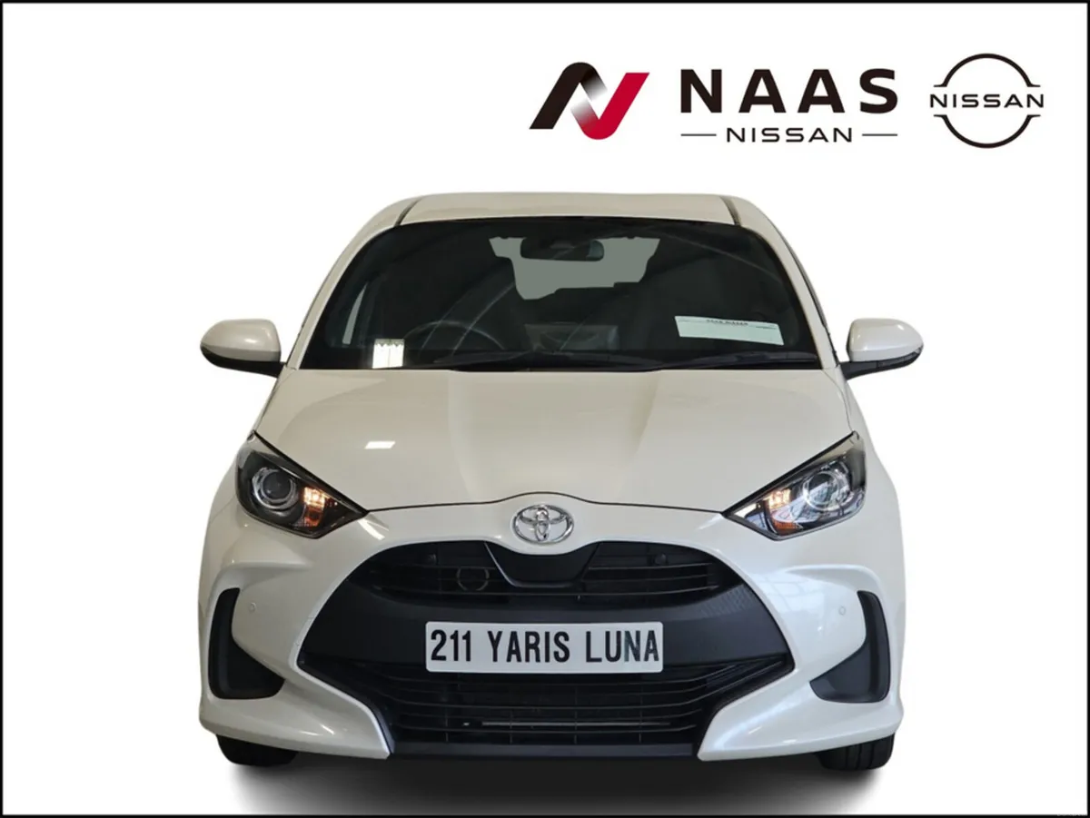 Toyota Yaris 1.0 LUNA - Image 2