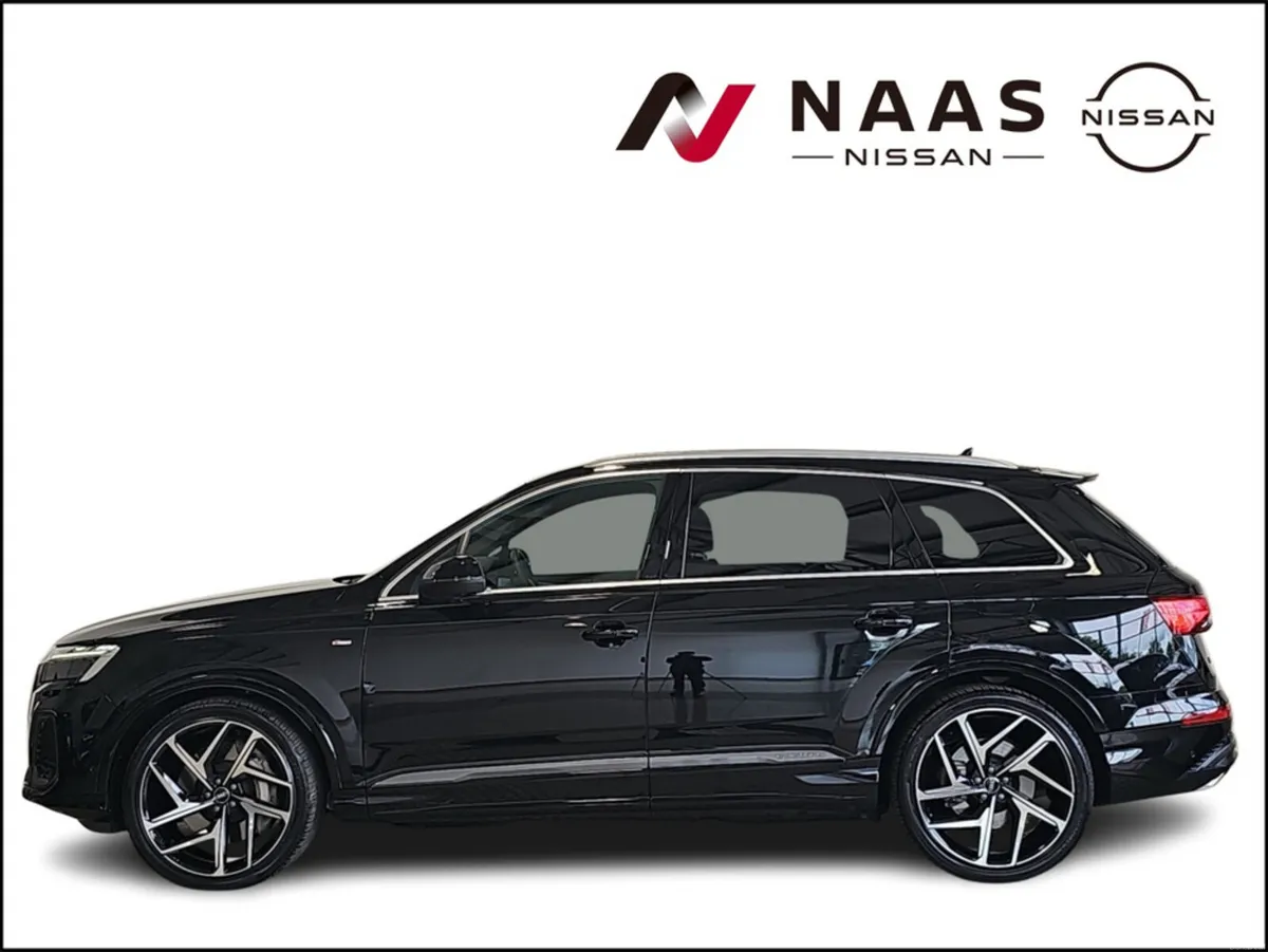 Audi Q7 S LINE TECH PACK 55 TFSI E QUATTRO - Image 3