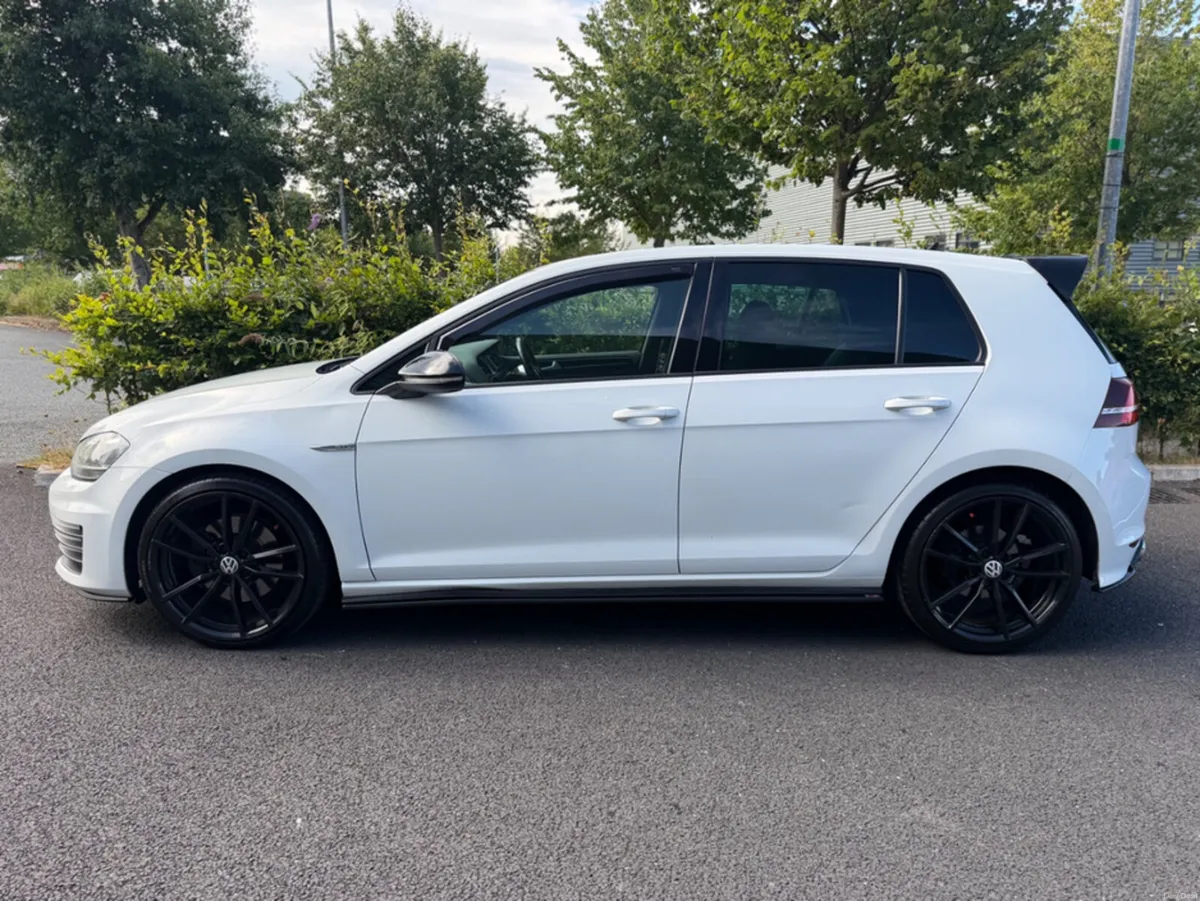 Volkswagen Golf 2.0 TDI GTD 184PS 5DR - Image 2