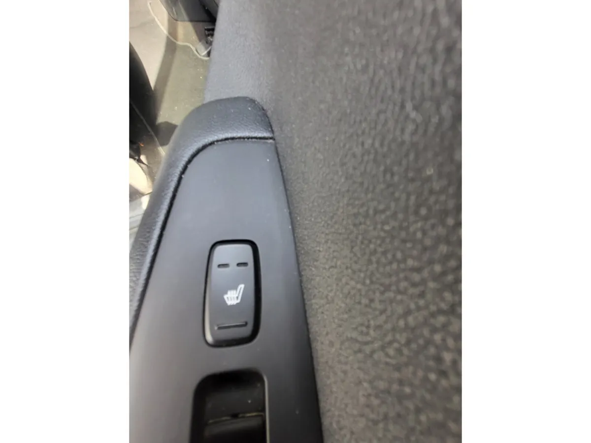 Kia Sorento 2.2 CRDI KX-2 ISG 4WD 5DR AUTO - Image 5