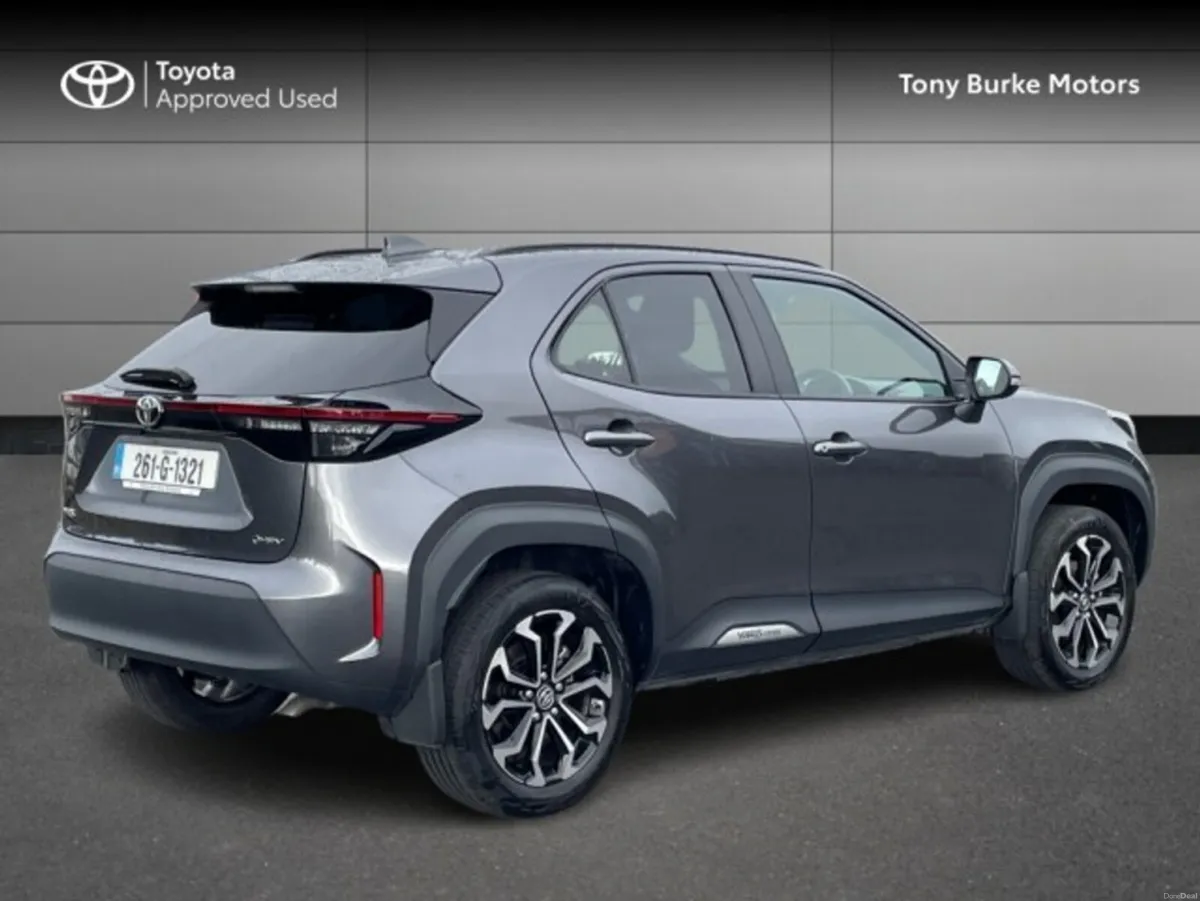Toyota Yaris Cross 1.5 Hybrid - LUNASPORT - Automa - Image 2