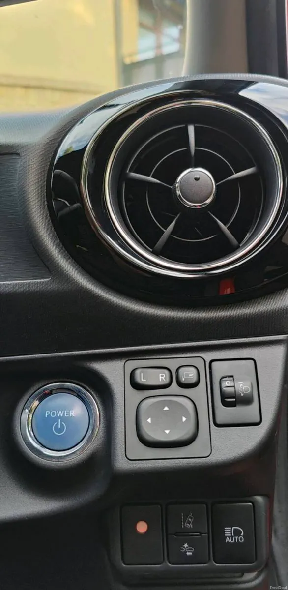 2016 Toyota Aqua |  Grade 4 | Cruise Control - Image 6