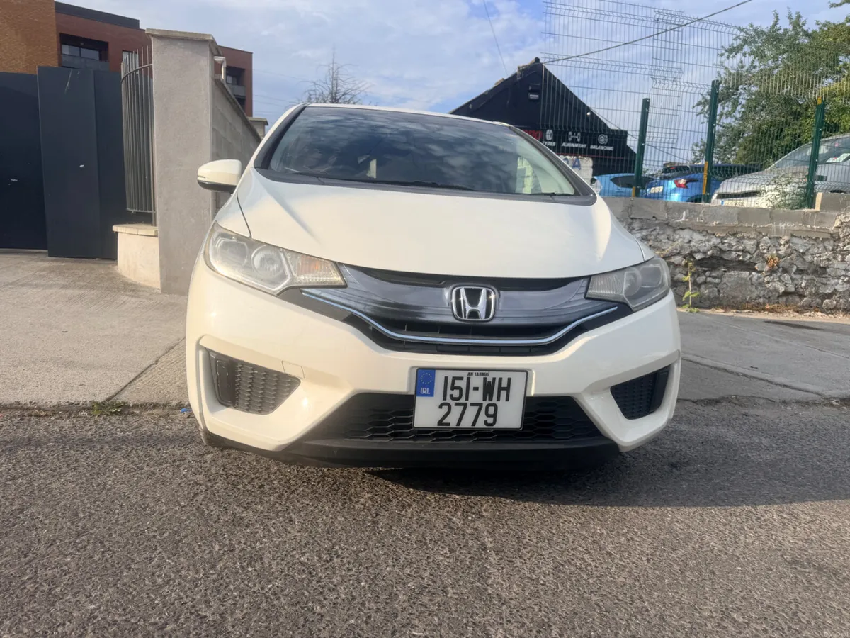 Honda Fit 2015 New Nct / warranty For sale in good - Image 1