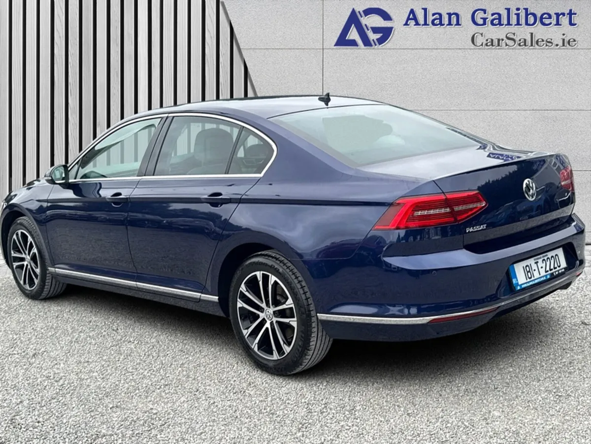 Volkswagen Passat HIGHLINE 1.6 TDI MANUAL - Image 2