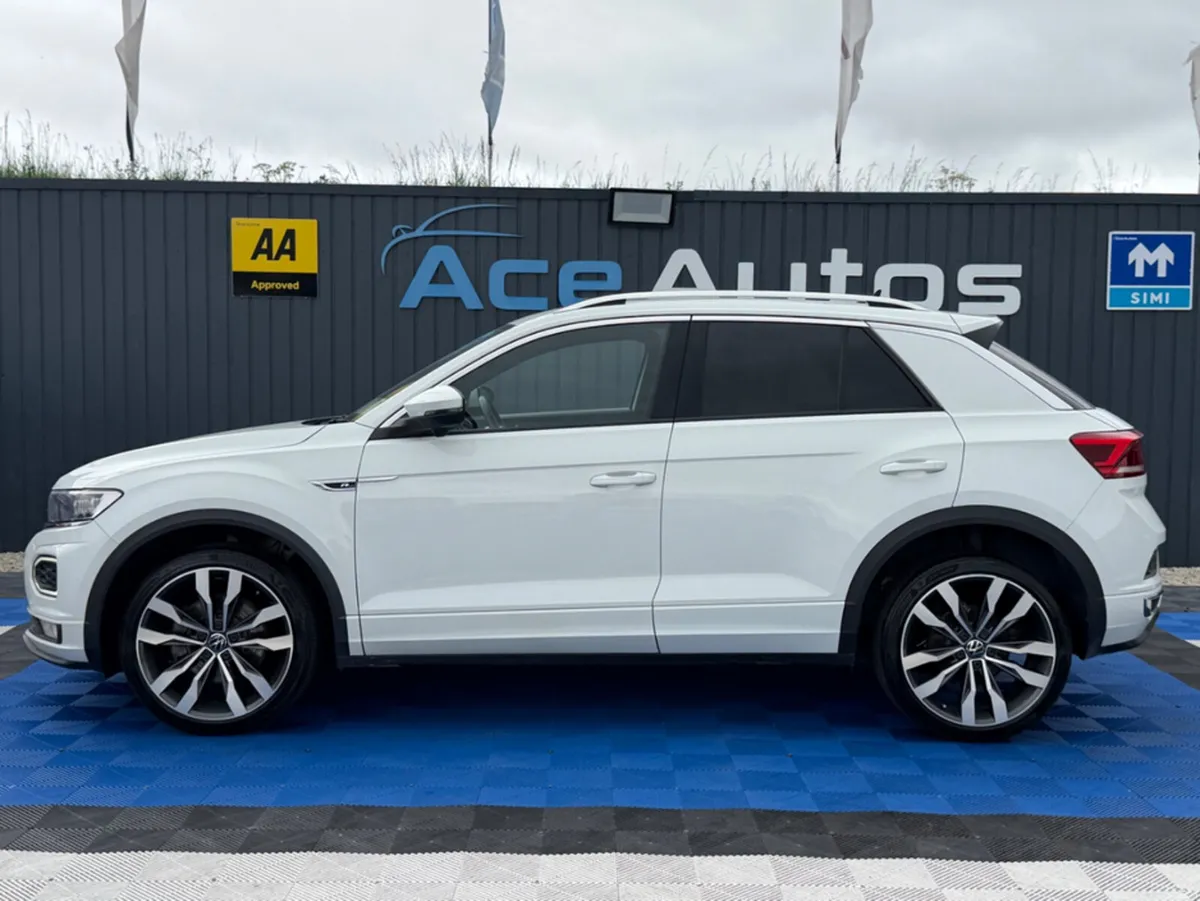 Volkswagen T-Roc R-LINE - 2.0L DIESEL - AUTO - 12M - Image 4