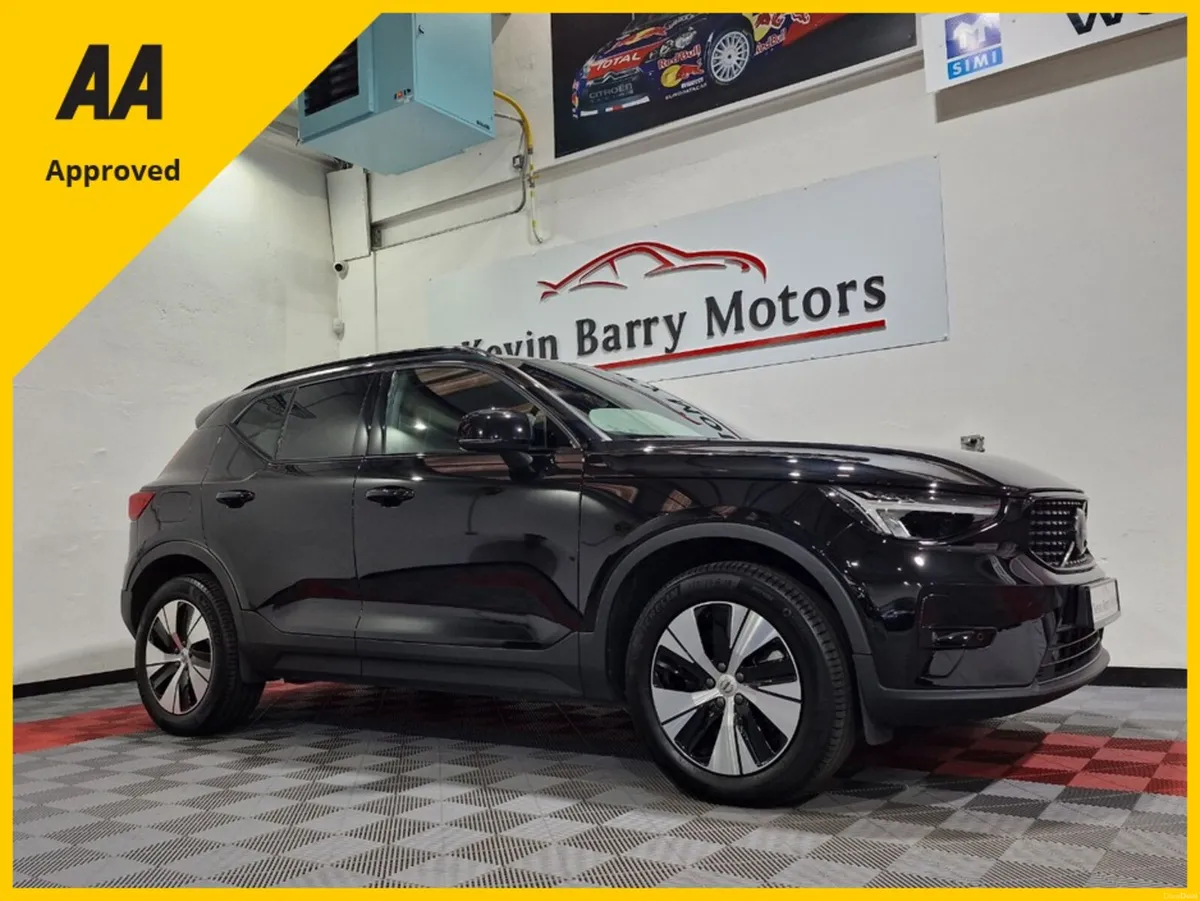 Volvo XC40 T4 RECHARGE PLUS DARK AUTOMATIC **ONE O - Image 1