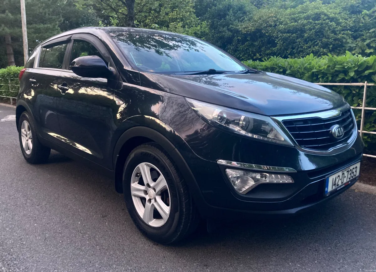 Kia Sportage SUV Deluxe SE Edition - Image 3