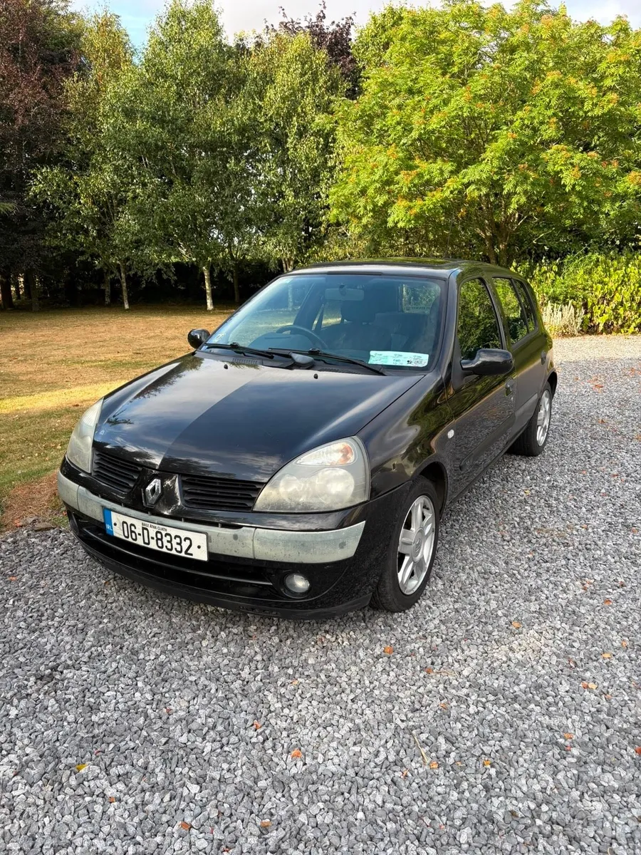 Renault Clio - Image 1
