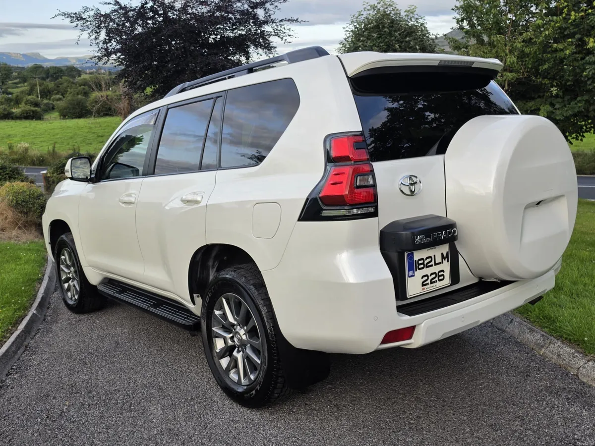 Toyota Land Cruiser 2018 7 seater prado - Image 4