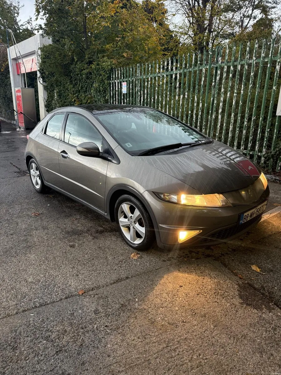 Car - Image 1