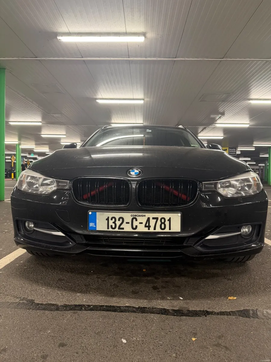 BMW 3-Series 2013 - Image 2
