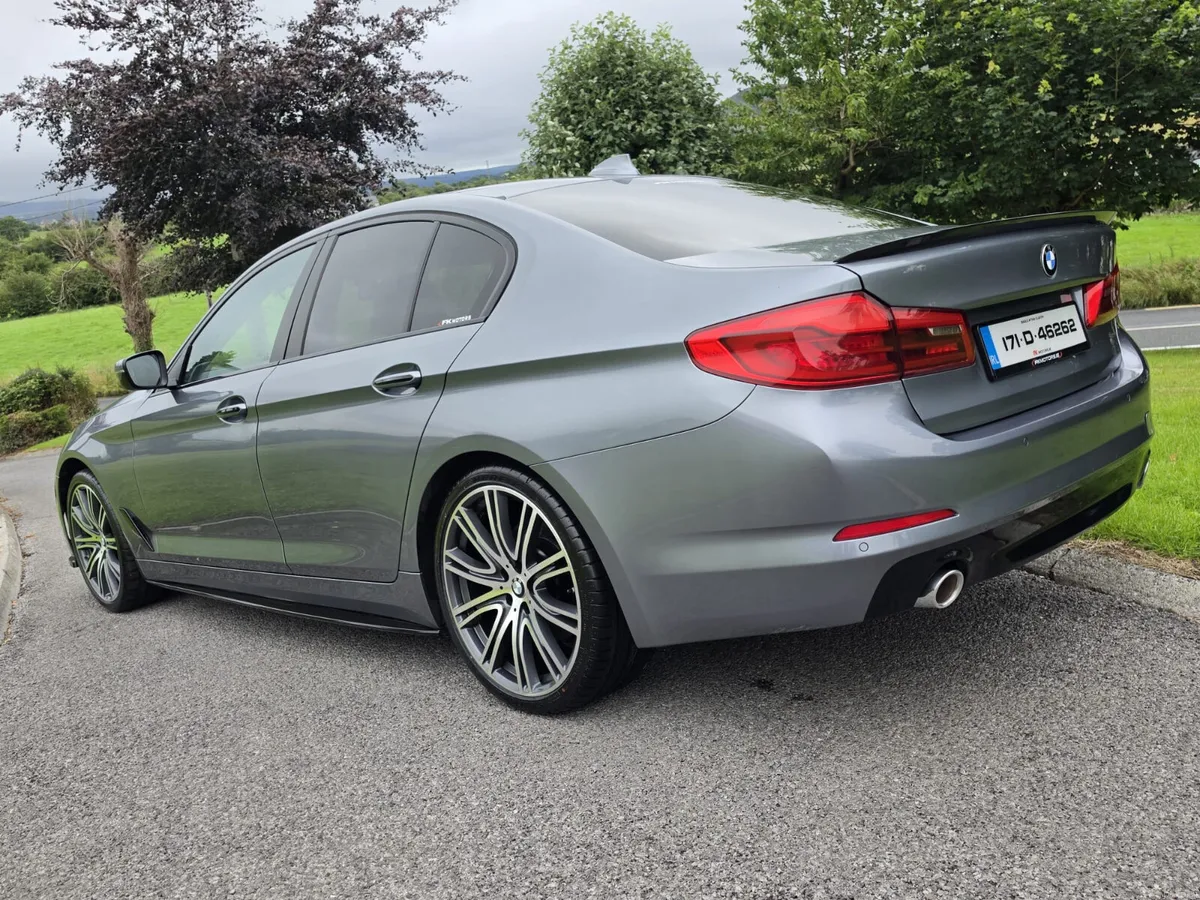 BMW 5-Series 2017 diesel - Image 3