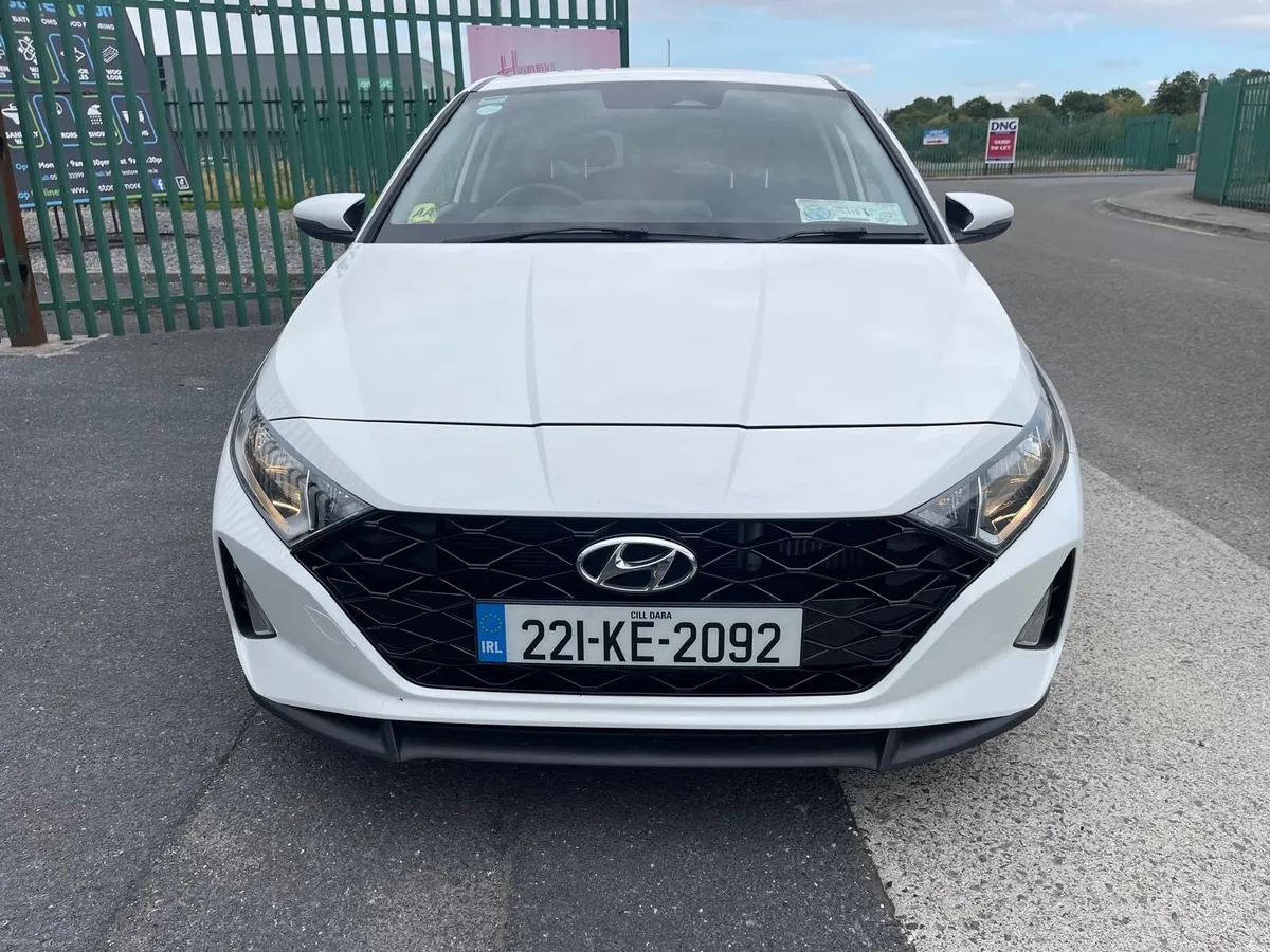 2022 Hyundai i20 Automatic Low Mileage - Image 3