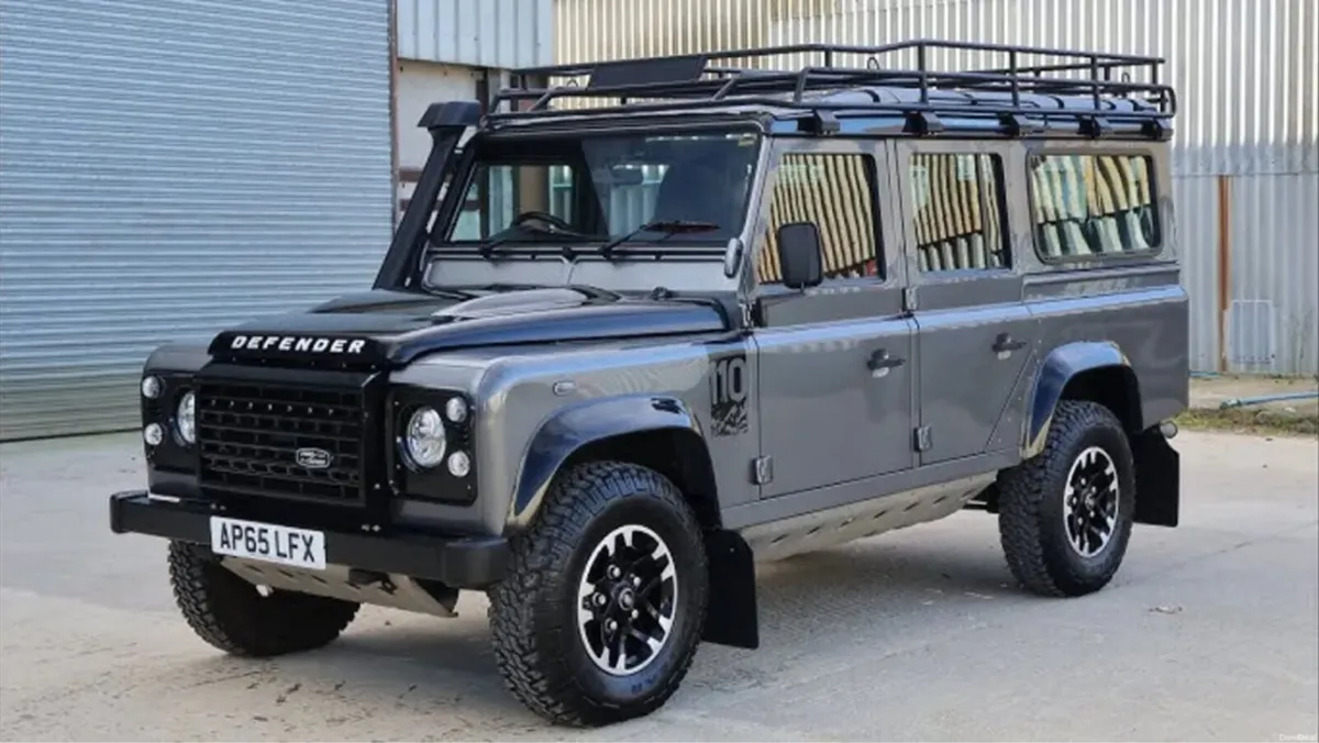 Land Rover Defender 2016 - Image 1
