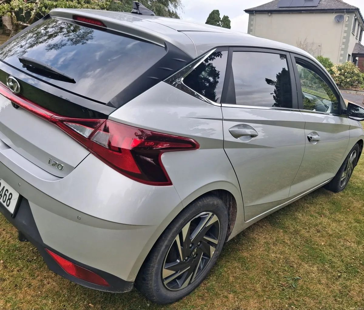 Hyundai i20 Deluxe 2023 - Image 3