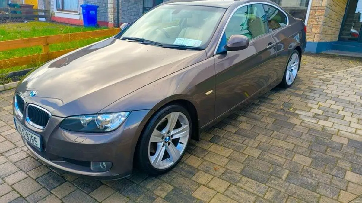 2009 BMW 320 E92 Se 2.0d Coupe - Image 1