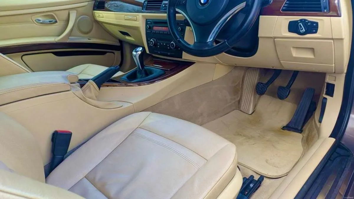 2009 BMW 320 E92 Se 2.0d Coupe - Image 3