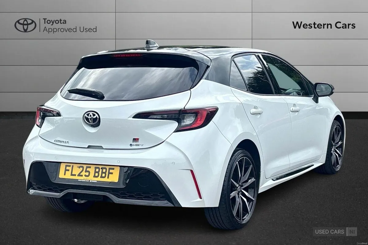 Toyota Corolla 2.0 VVT-h GR SPORT CVT Euro 6 (s/s) - Image 2