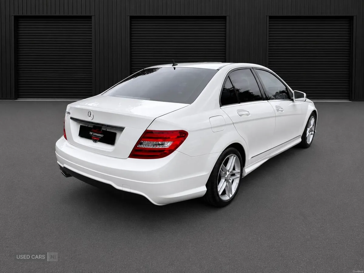 Mercedes-Benz C-Class 1.8 C200 AMG Line 7G-Tronic+ - Image 5
