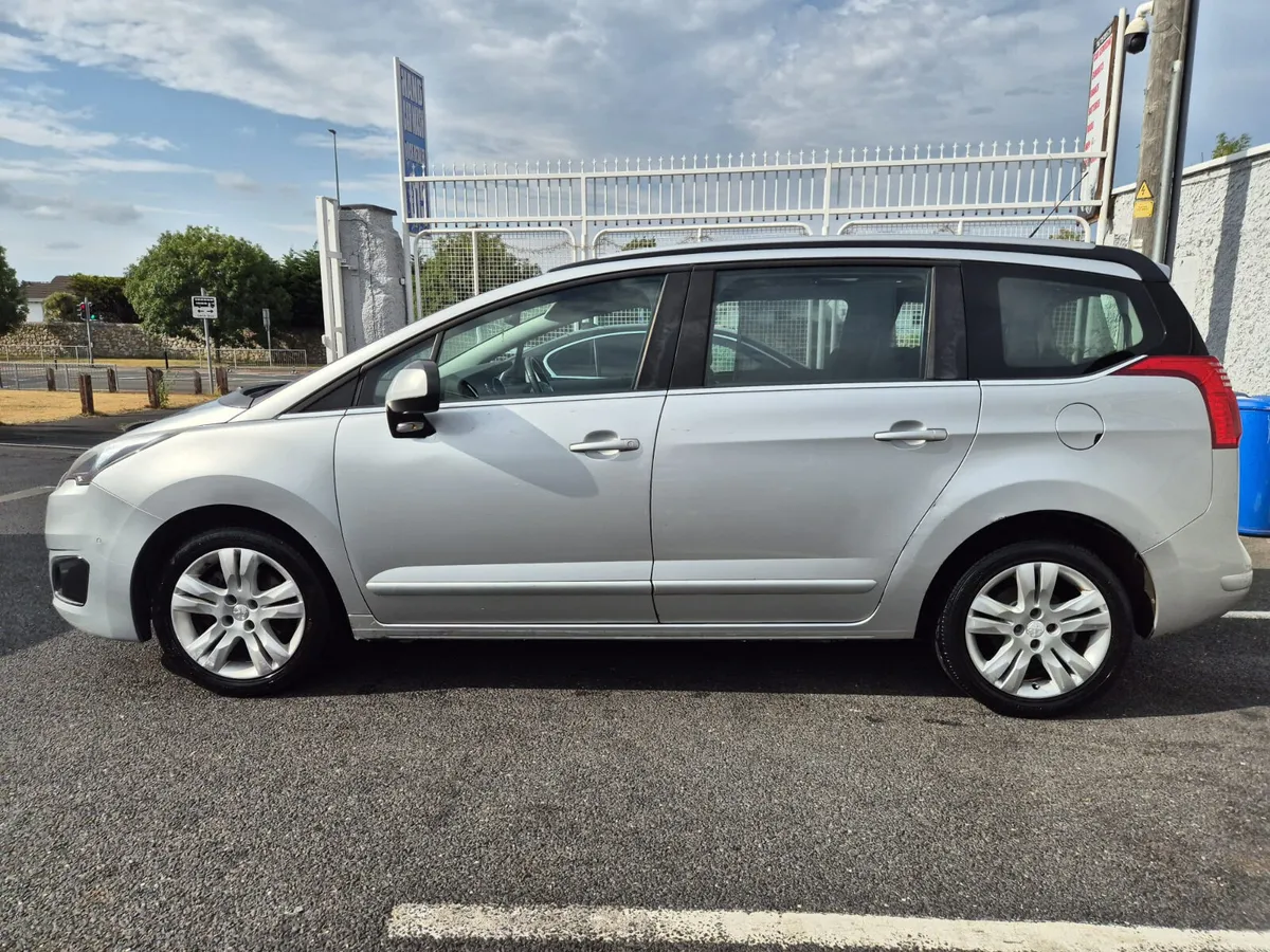 Stunning Peugeot 5008 2016 WARRANTY NEW NCT - Image 5