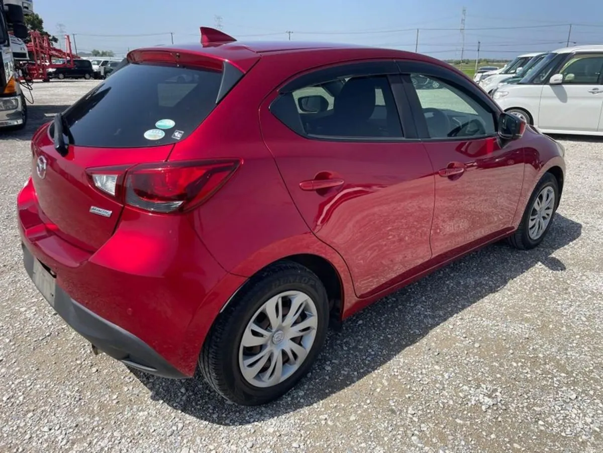 Mazda Demio 13S - Image 2
