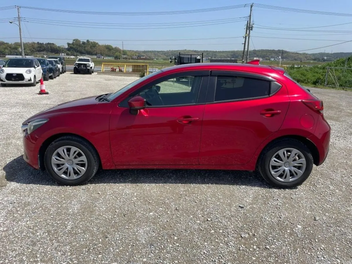 Mazda Demio 13S - Image 4