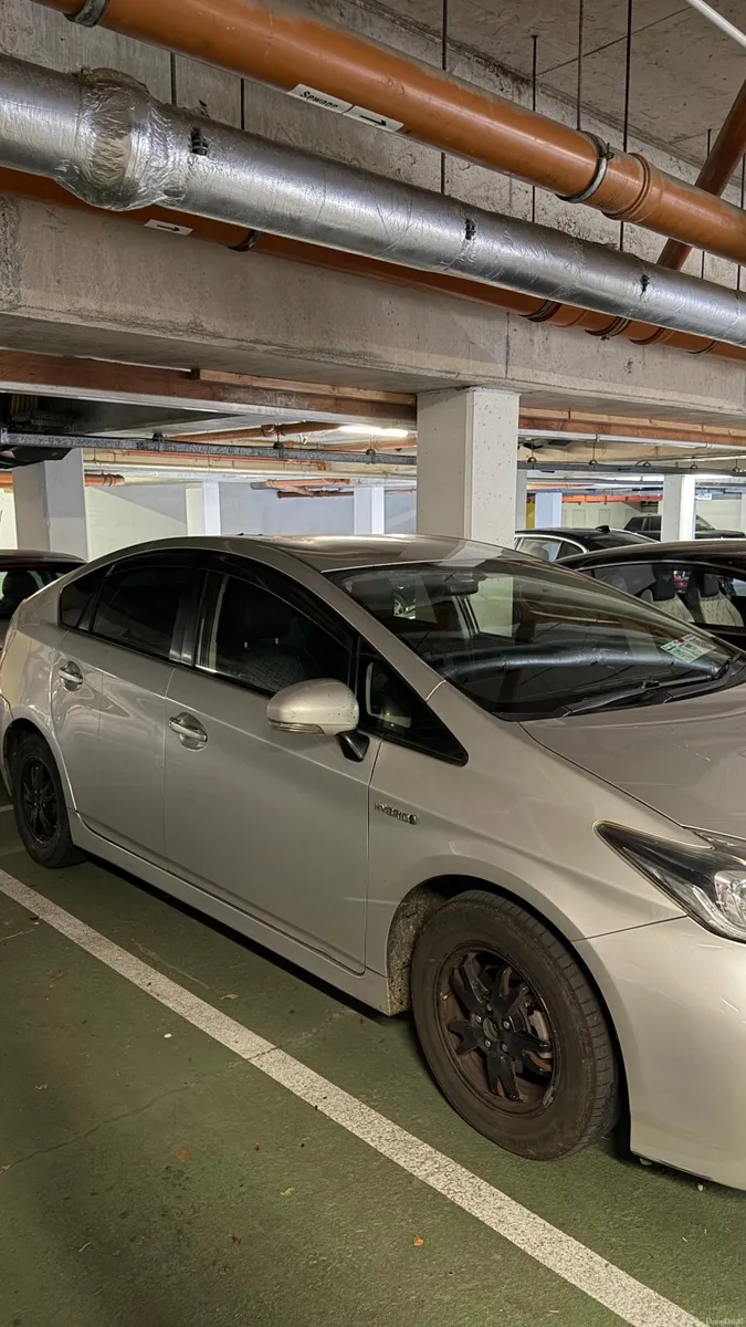 Toyota Prius 2013 - Image 4