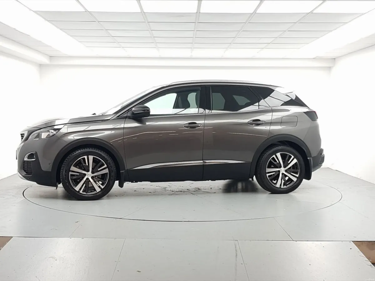 Peugeot 3008 HYBRID2 PHEV 225bhp GT Line - Image 5