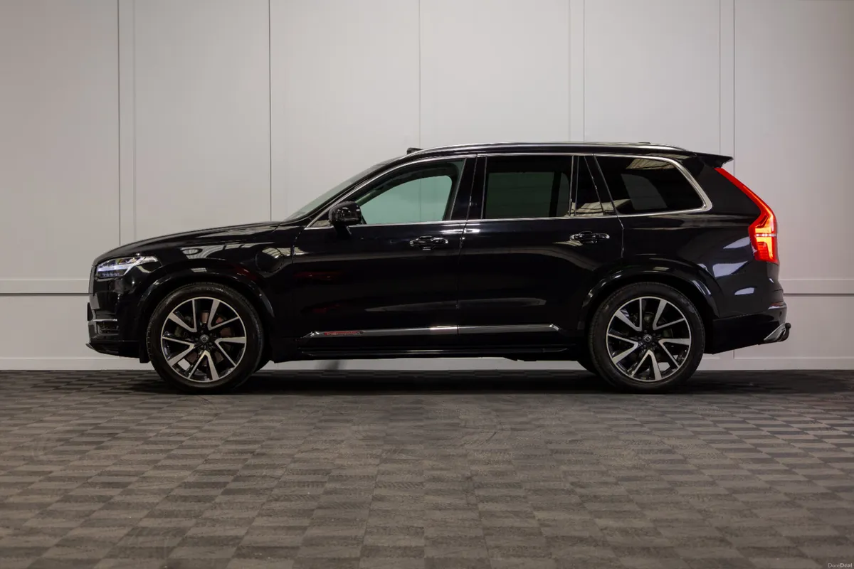 2018 Volvo XC90 T8 Inscription Pro - Image 3