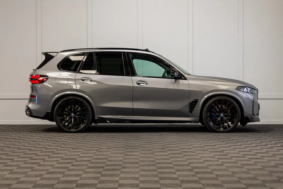 2026 BMW X5 X-Drive 50e M-Sport - Image 6