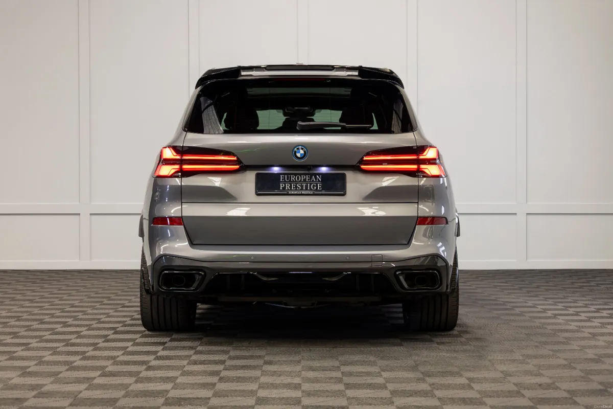 2026 BMW X5 X-Drive 50e M-Sport - Image 5
