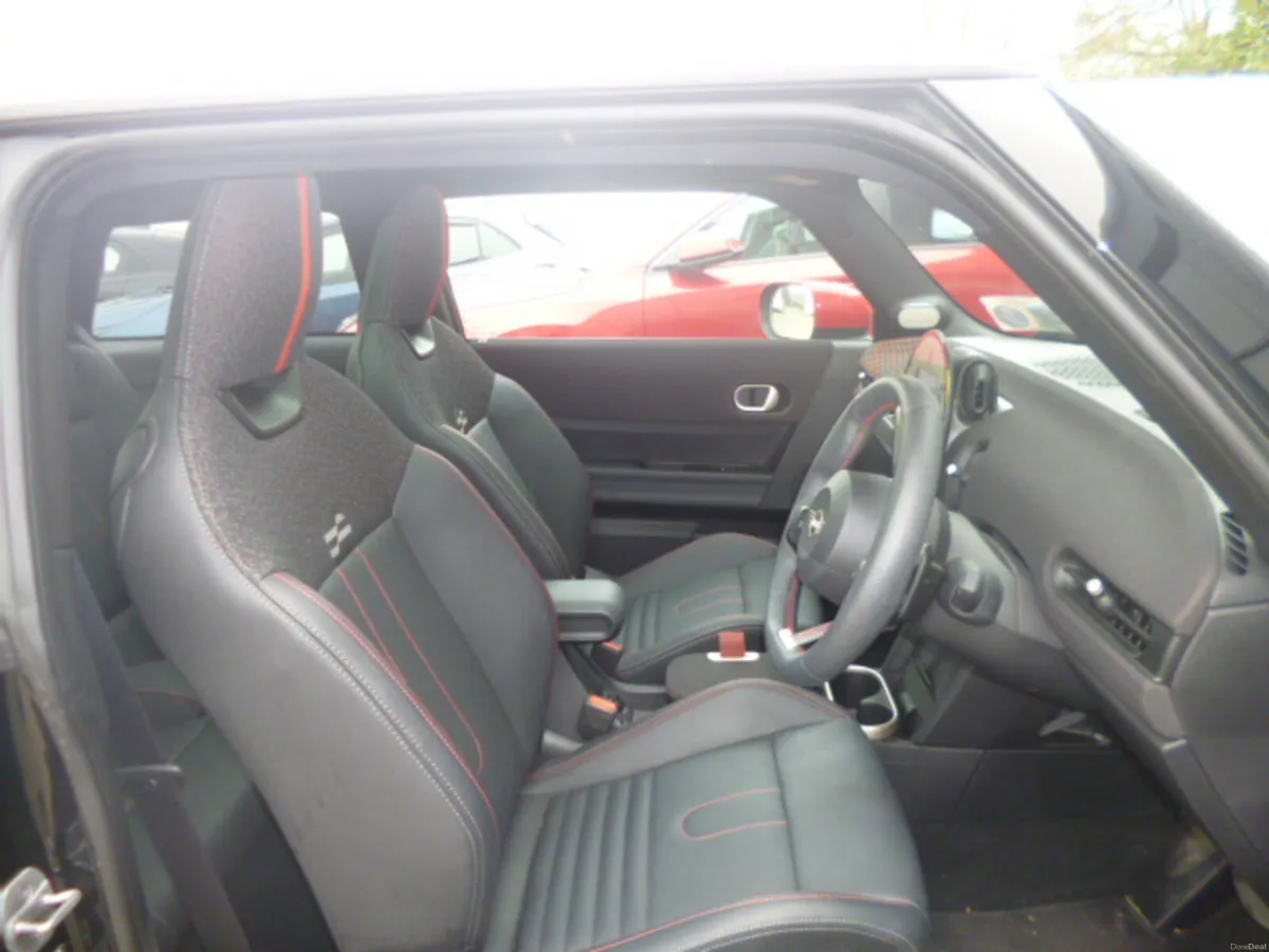 Mini Cooper Sport 2.0L Auto  2024 - Image 6
