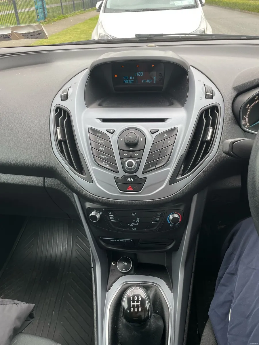 Ford B Max 2013 Manual Petrol42 - Image 5