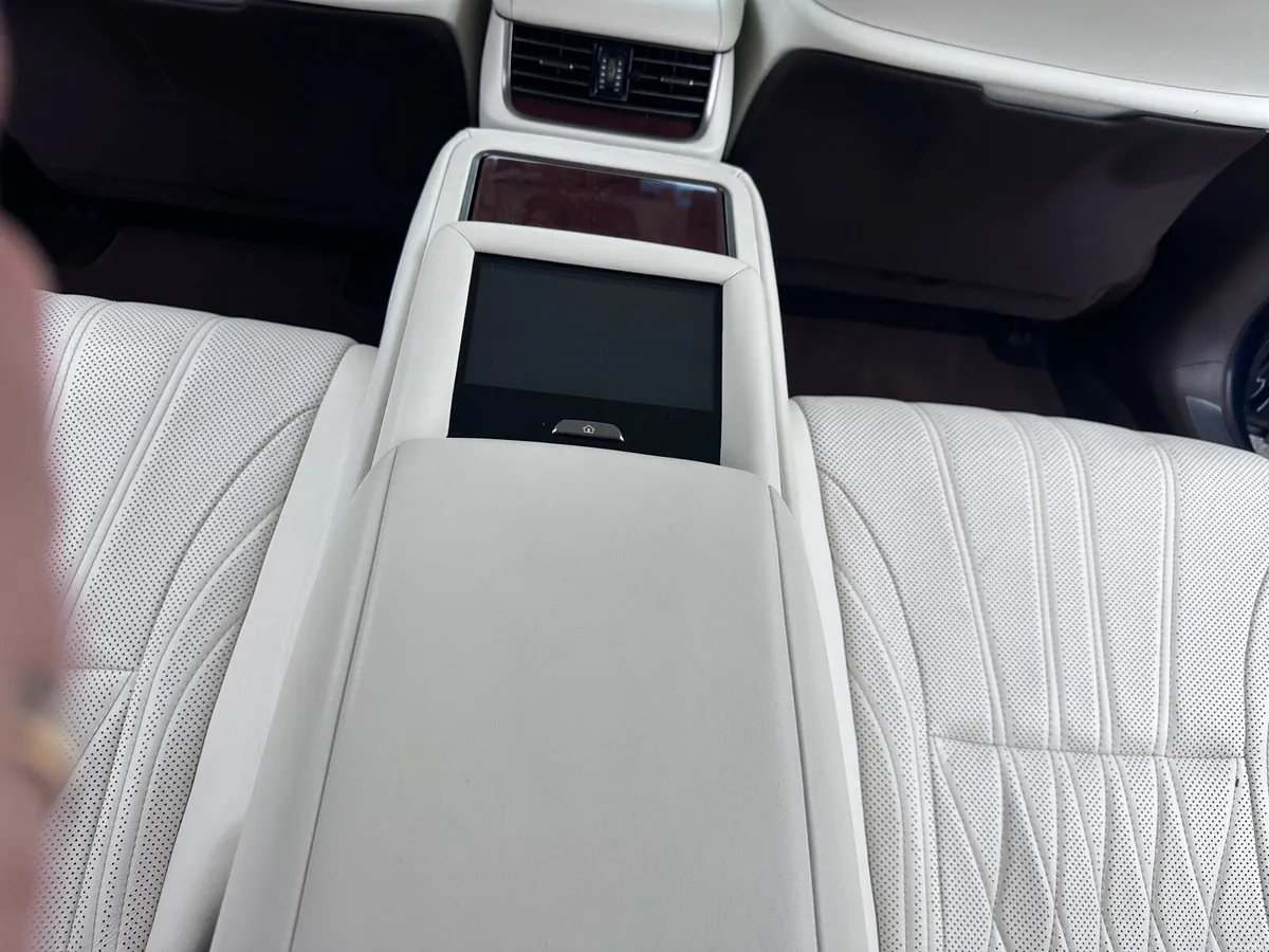 Lexus LS500h - Image 6