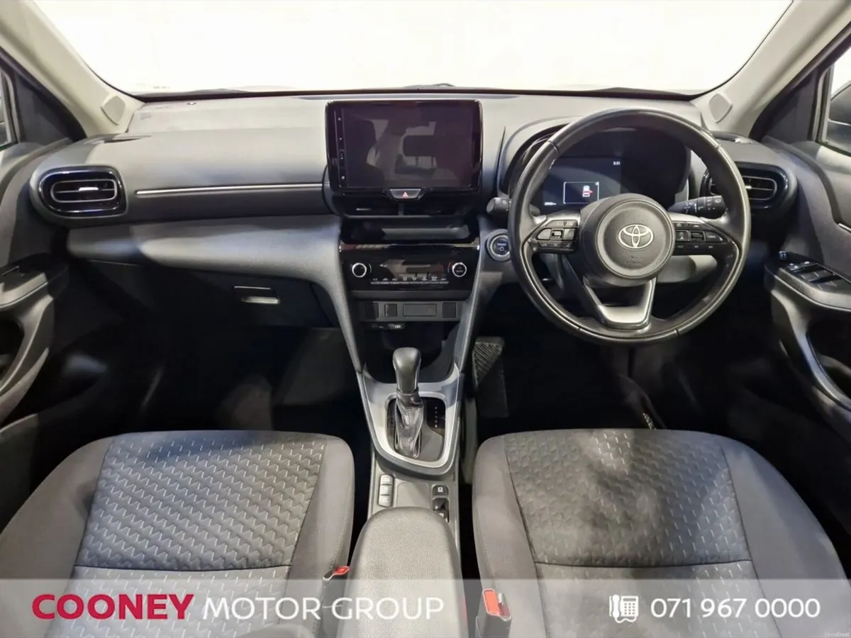 Toyota Yaris Cross 1.5 Hybrid Luna - Image 2