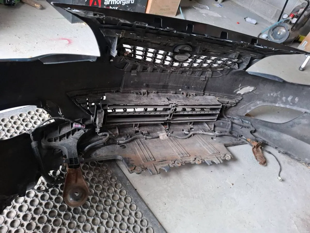 Opel/Vauxhall astra front bumper - Image 3