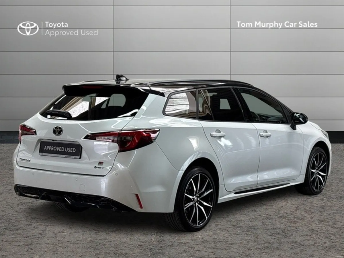 Toyota Corolla COROLLA HYB GR SPORT T/S - TOP GR S - Image 2