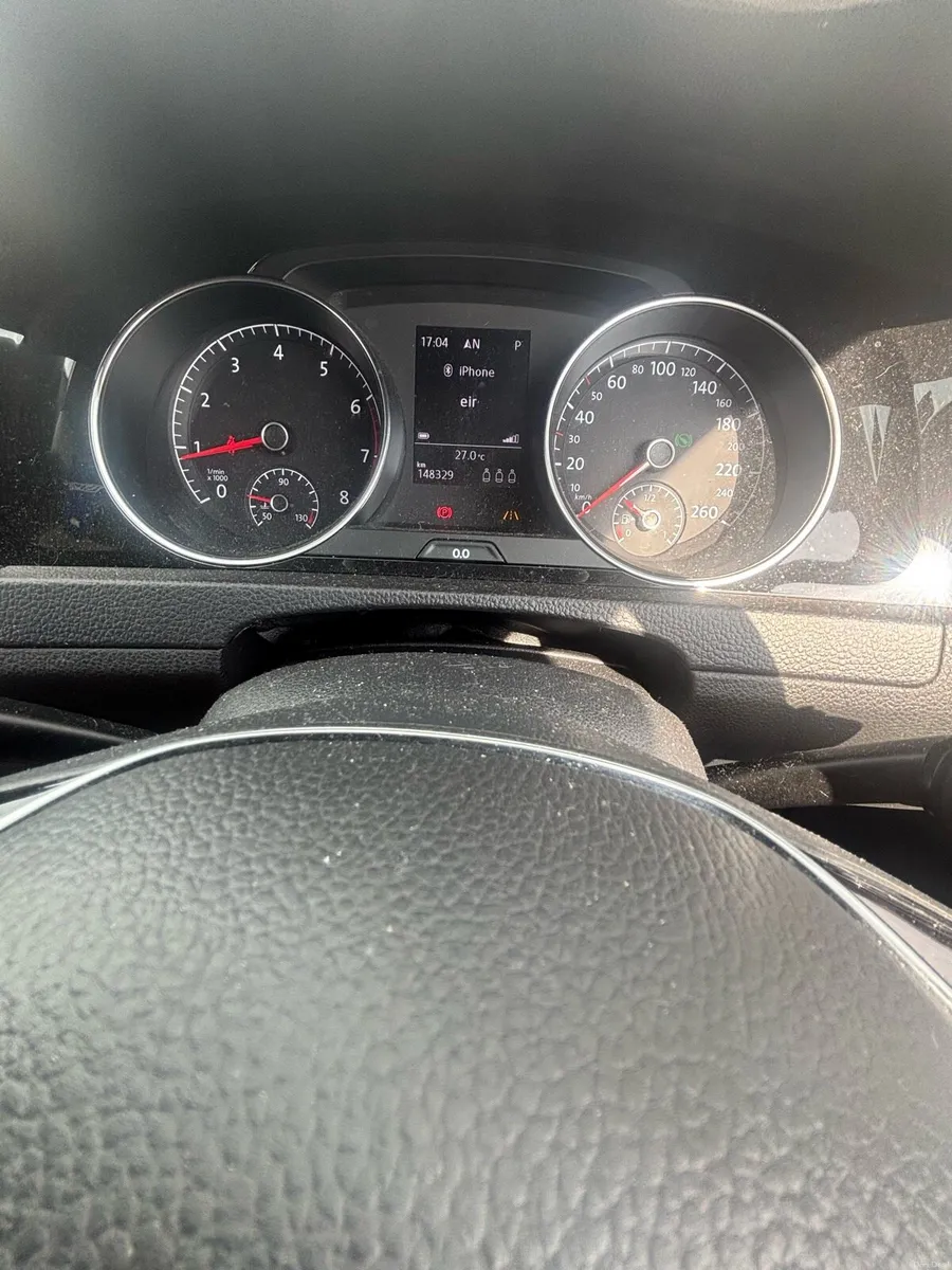 Volkswagen Golf - Image 4
