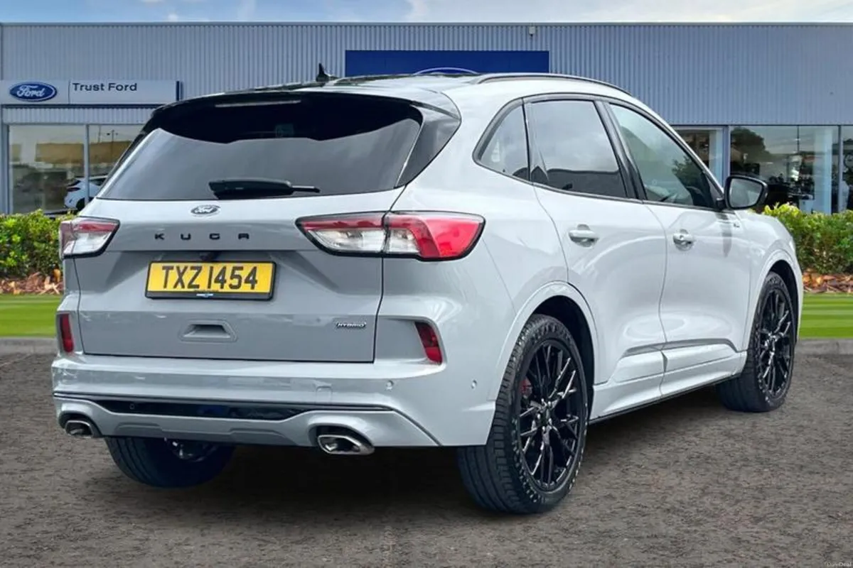 Ford Kuga Graphite Tech Edition - Image 4